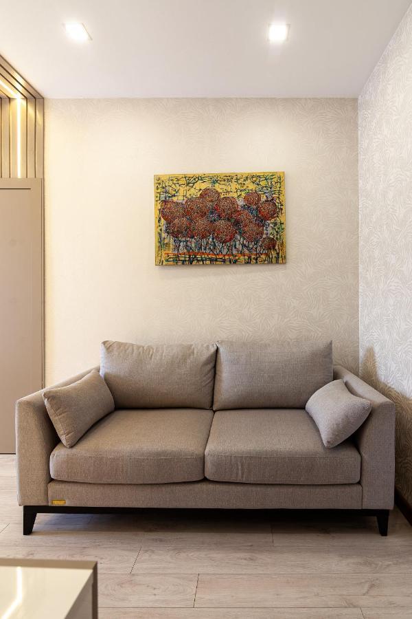 Alfa Apartments Svobody 39 Lviv Buitenkant foto